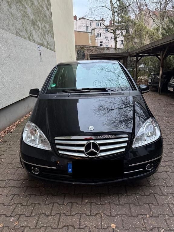 Gebraucht Mercedes A160 Avantgarde 95 PS (69 kW) 2010 Schwarz Van / Kleinbus