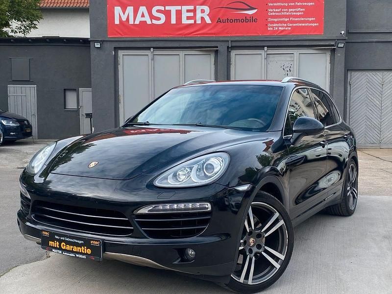 Schwarz Gebraucht 2011 Porsche Cayenne SUV | 20.490 € (Etwas zu teuer) - Bild 1/4