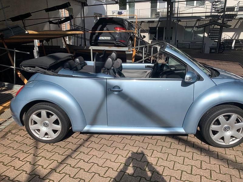 Gebraucht VW Beetle Cabriolet 150 PS (110 kW) 2004 Blau Cabrio