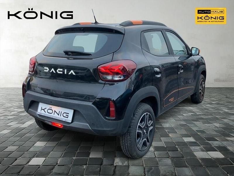 Gebraucht Dacia Spring Essentiel 33 kW (45 PS) 2023 Magmaschwarz Kleinwagen