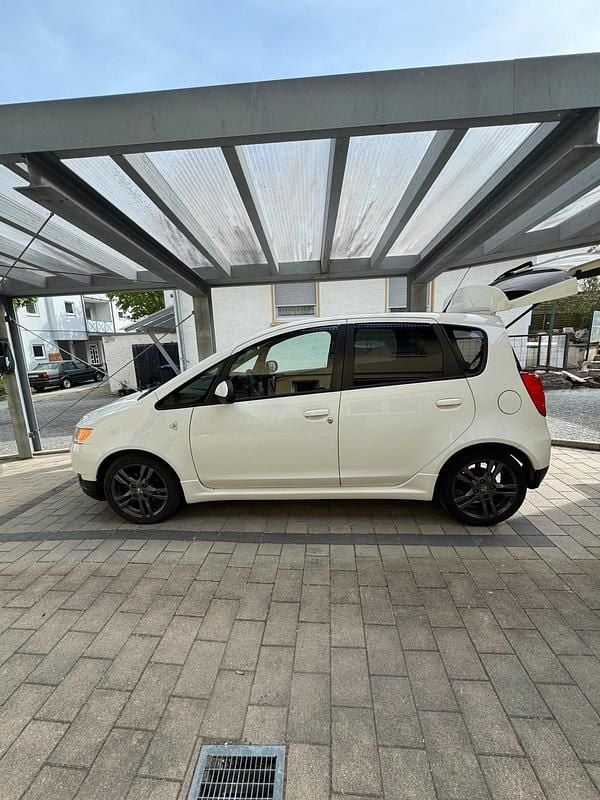 Gebraucht Mitsubishi Colt 95 PS (69 kW) 2008 Weiß Kombi