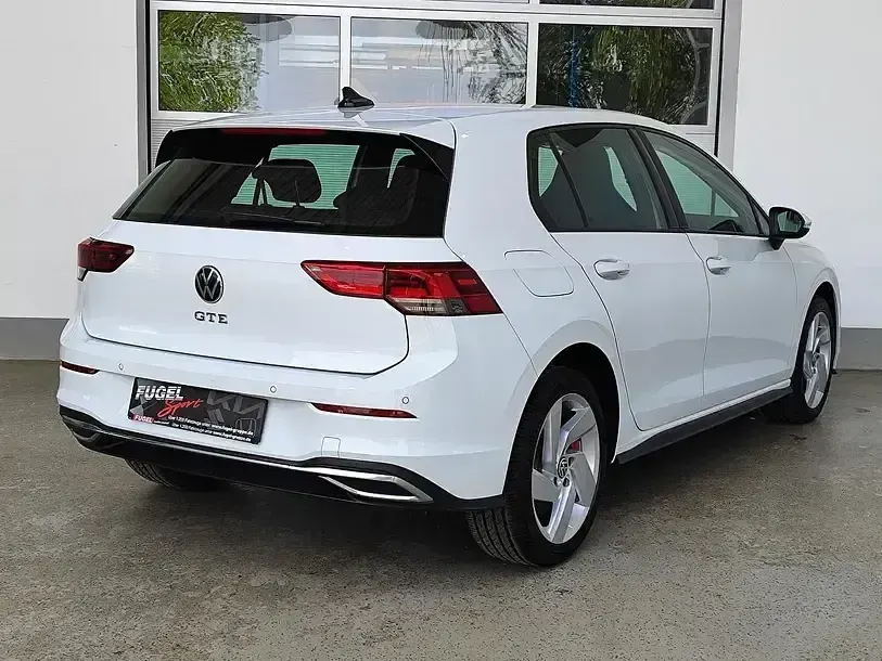 Gebraucht VW Golf VIII GTE 245 PS (180 kW) 2022 Pure white Limousine