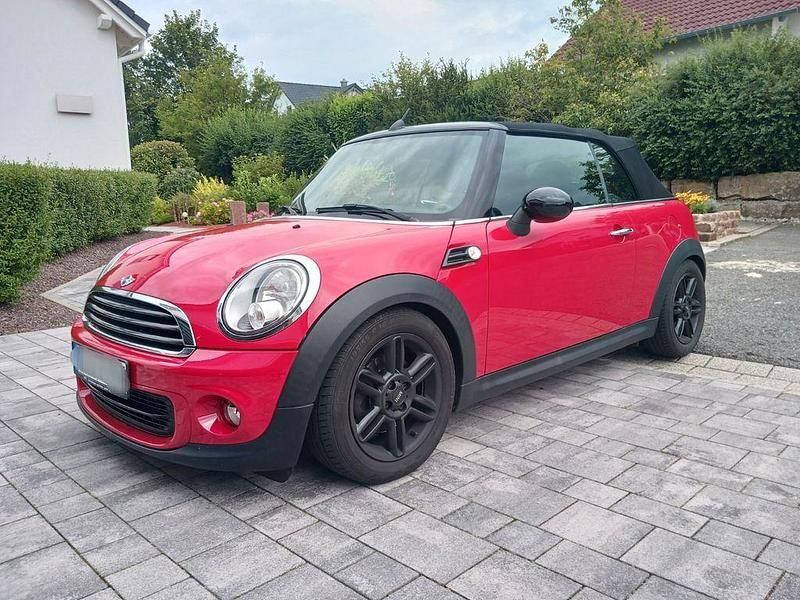 Gebraucht Mini One Cabriolet Chili 98 PS (72 kW) 2012 Rot Cabrio