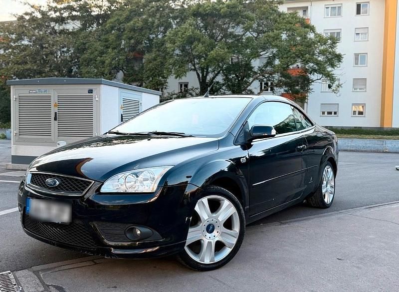 Schwarz Gebraucht 2007 Ford Focus Cabriolet Cabrio | 2.300 € (Fairer Preis) - Bild 1/4