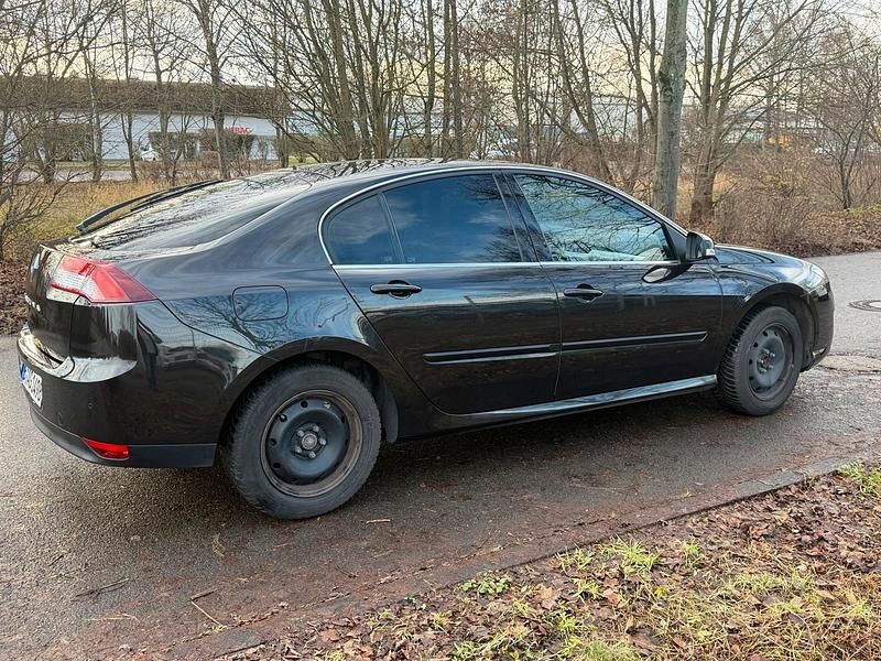 Schwarz Gebraucht 2011 Renault Laguna III Limousine | 4.499 € (Fairer Preis) - Bild 1/4