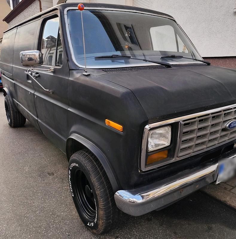 Schwarz Gebraucht 1983 Ford Econoline Van | 5.900 € - Bild 1/4