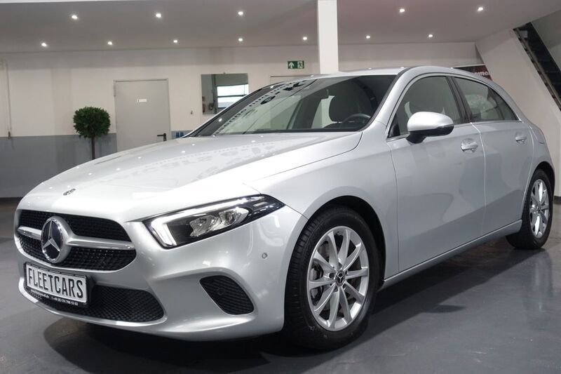 Silber Gebraucht 2019 Mercedes A200 Progressive Limousine | 21.900 € (Guter Preis) - Bild 1/4
