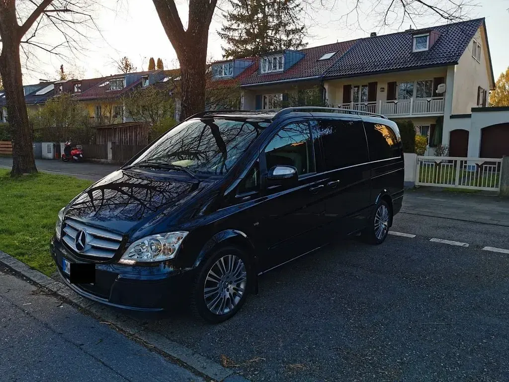 Gebraucht Mercedes Viano 224 PS (164 kW) 2013 Schwarz Van / Kleinbus