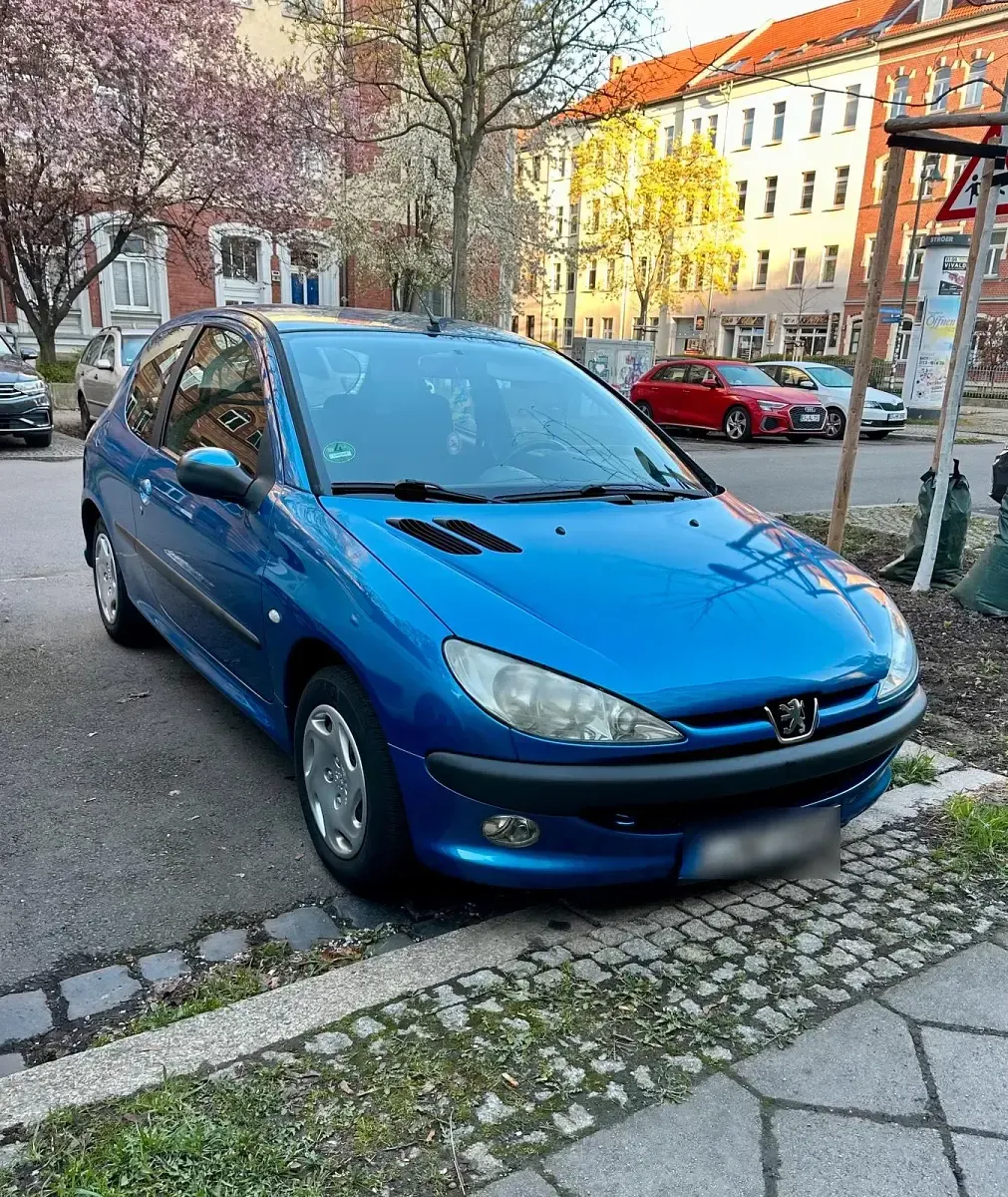 Gebraucht Peugeot 206 75 PS (55 kW) 2002 Blau Coupé