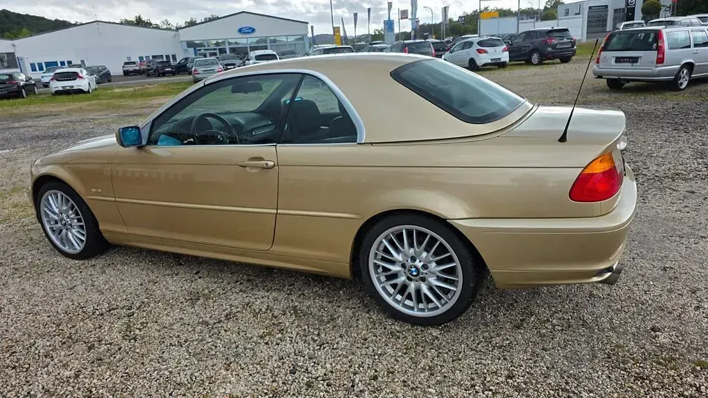 Gebraucht BMW 320 Cabriolet Performance 170 PS (125 kW) 2003 Gold Cabrio