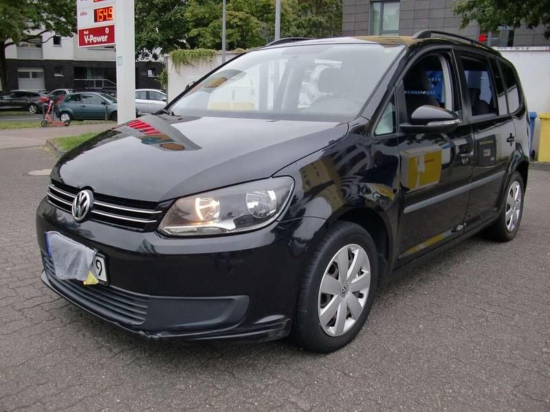 Gebraucht 2011 VW Touran Comfortline Van / Kleinbus | 2.399 € (Superpreis) - Bild 1/4