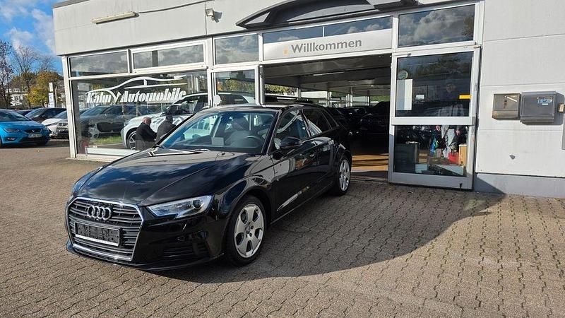 Schwarz Gebraucht 2017 Audi A3 Sportback Limousine | 14.590 € (Superpreis) - Bild 1/4
