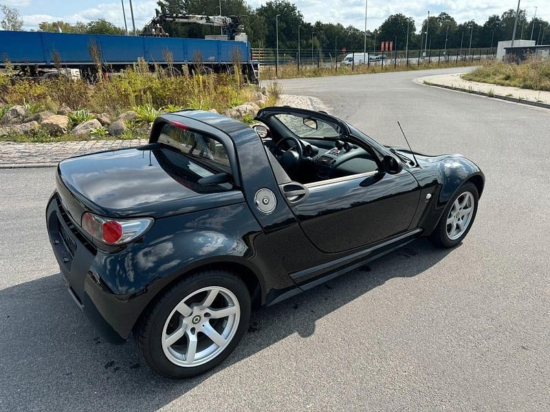 Gebraucht Smart Roadster 82 PS (60 kW) 2007 Schwarz Cabrio