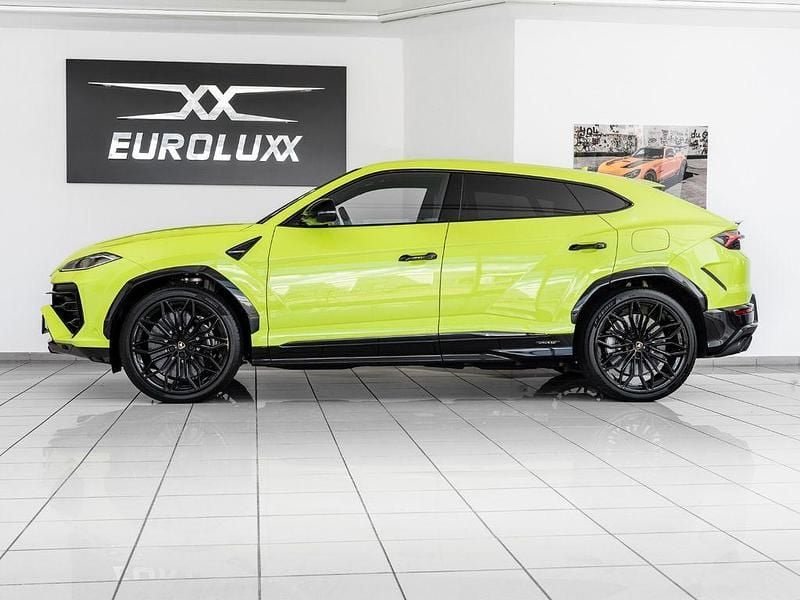 Neu Lamborghini Urus 799 PS (587 kW) 2025 Grün SUV