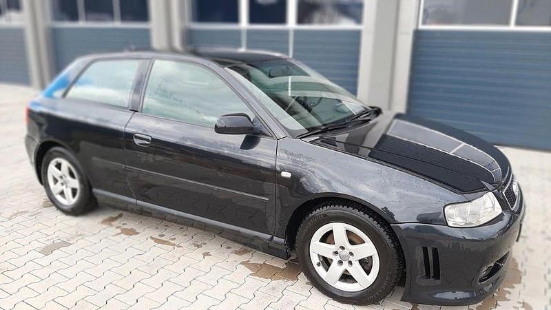 Schwarz Gebraucht 2003 Audi A3 Ambition Limousine | 1.370 € (Superpreis) - Bild 1/4