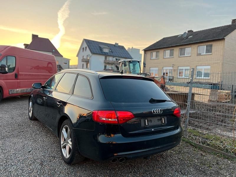 Gebraucht Audi A4 S-Line 177 PS (130 kW) 2014 Schwarz Kombi