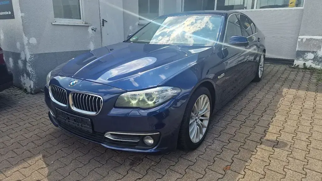 Gebraucht BMW 535 Luxury Line 313 PS (230 kW) 2016 Blau Limousine