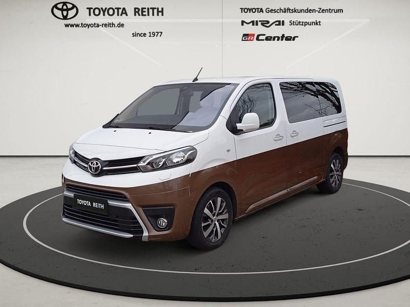 Gebraucht Toyota Proace Verso Basis 177 PS (130 kW) 2018 Weiß Kombi