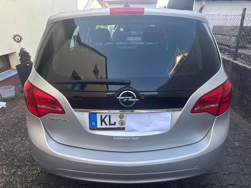 Gebraucht Opel Meriva 120 PS (88 kW) 2012 Silber Van / Kleinbus