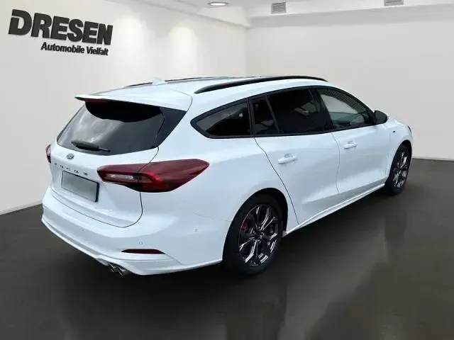 Usata Ford Focus ST-Line 126 CV (92 kW) 2025 Bianco Station wagon