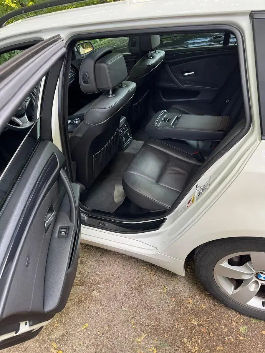 Gebraucht BMW 520 163 PS (119 kW) 2009 Weiß Kombi
