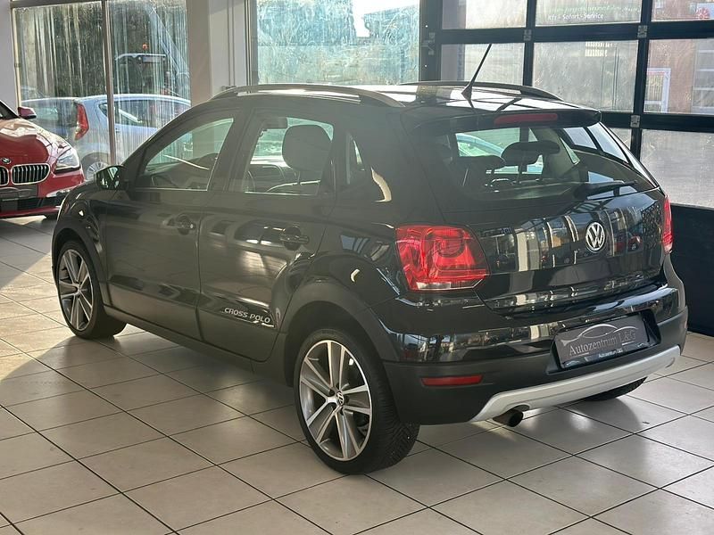Gebraucht VW Polo Cross 90 PS (66 kW) 2012 Schwarz Kleinwagen
