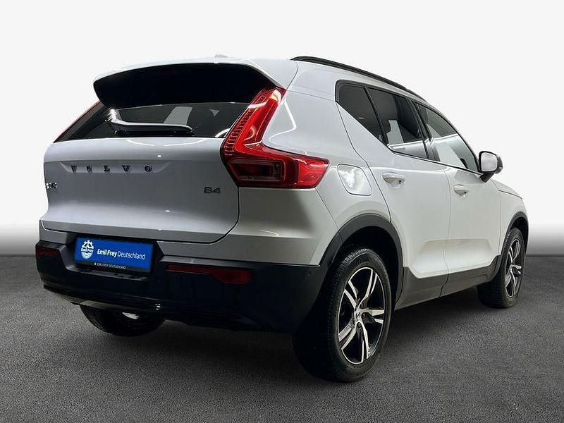 Gebraucht Volvo XC40 Plus 197 PS (144 kW) 2025 Weiß SUV