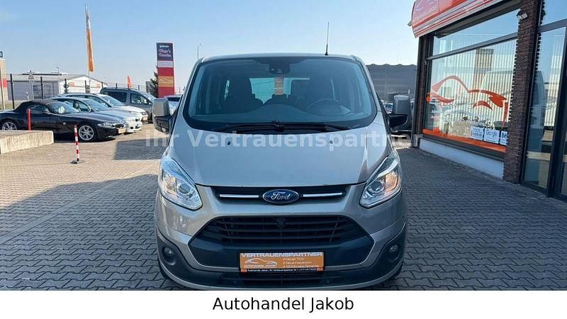 Gebraucht Ford Transit Titanium 125 PS (91 kW) 2013 Silber Van / Kleinbus