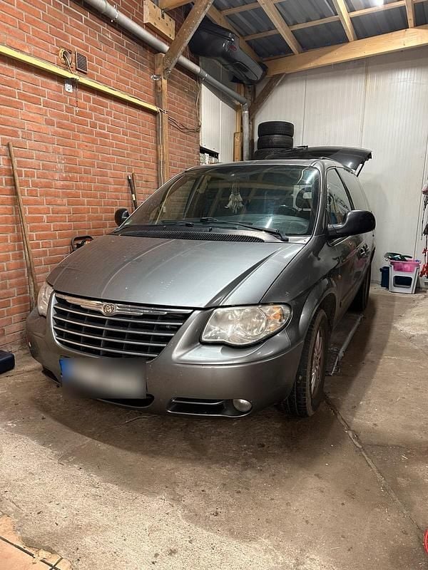 Gebraucht 2006 Chrysler Voyager Van / Kleinbus | 1.200 € (Fairer Preis) - Bild 1/4