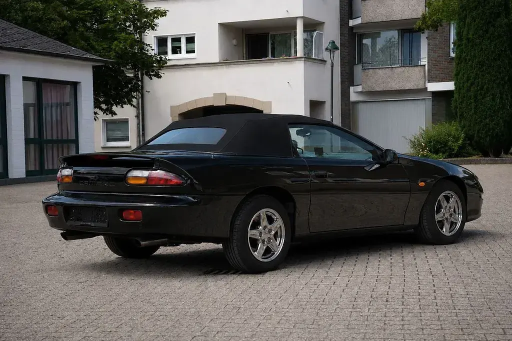 Gebraucht Chevrolet Camaro 193 PS (141 kW) 1999 Schwarz Cabrio