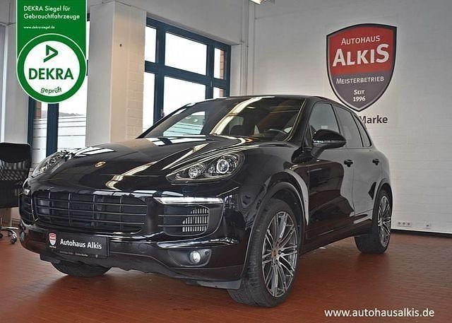 Tiefschwarzmetallic (metallic) Gebraucht 2014 Porsche Cayenne SUV | 29.999 € (Fairer Preis) - Bild 1/4