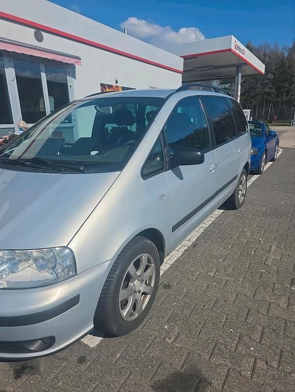 Gebraucht Seat Alhambra 115 PS (84 kW) 2003 Silber Van / Kleinbus