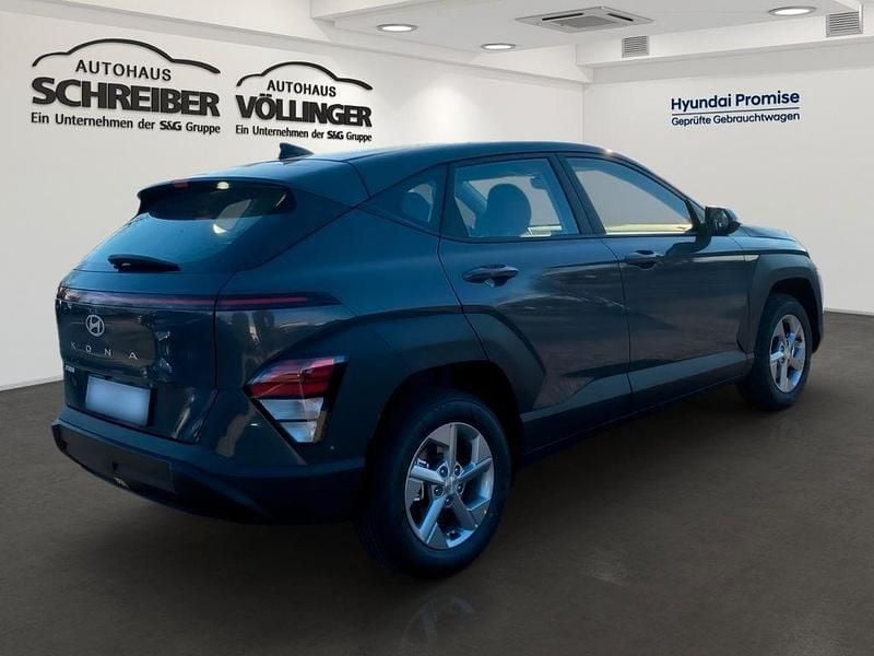 Gebraucht Hyundai Kona Select 116 PS (85 kW) 2024 Grau SUV
