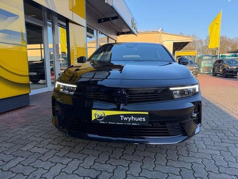 Gebraucht Opel Astra 131 PS (96 kW) 2024 Schwarz Kombi