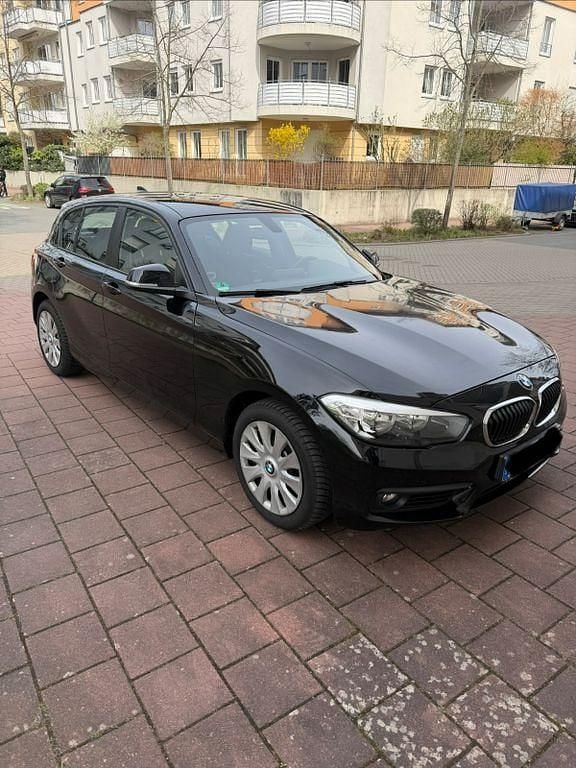 Gebraucht BMW 118 Advantage 136 PS (100 kW) 2018 Schwarz Kleinwagen