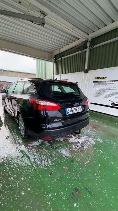 Gebraucht Ford Focus Trend 105 PS (77 kW) 2014 Kombi