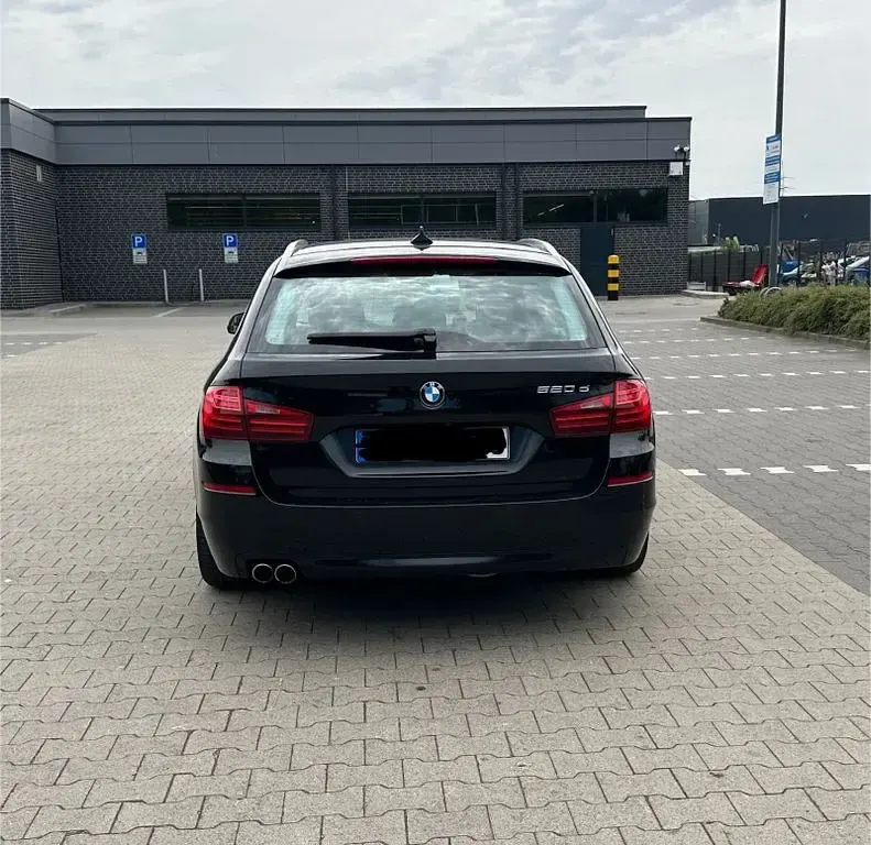 Gebraucht BMW 520 190 PS (139 kW) 2016 Schwarz Kombi