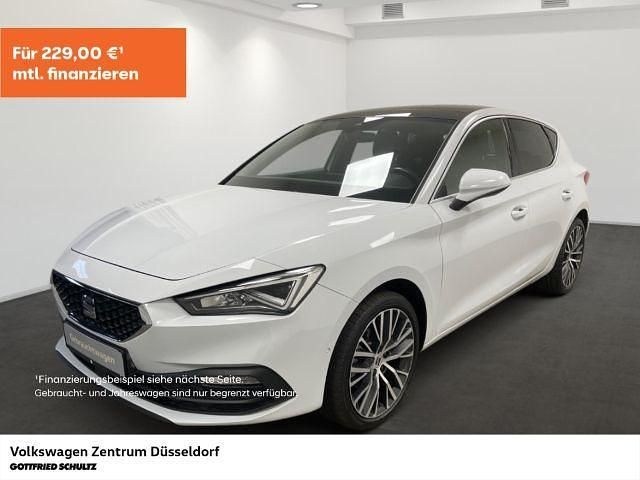 Weiss Gebraucht 2021 Seat Leon XCELLENCE Limousine | 18.990 € (Guter Preis) - Bild 1/4