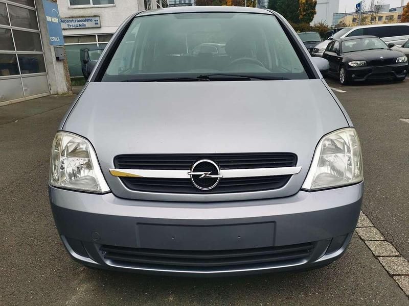 Lichtsilber m2 Gebraucht 2005 Opel Meriva Edition Van / Kleinbus | 2.850 € (Etwas zu teuer) - Bild 1/4