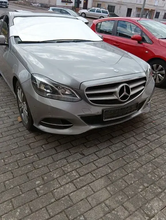 Gebraucht Mercedes E350 258 PS (189 kW) 2013 Schwarz Limousine