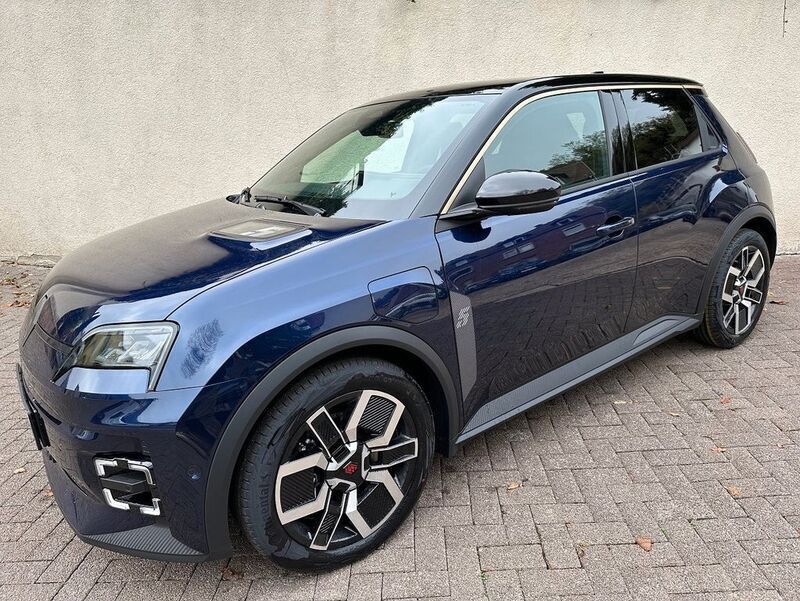 Gebraucht Renault R5 Komfort 110 kW (150 PS) 2024 Blau (nachtblau & black pearlschwarz) Kleinwagen