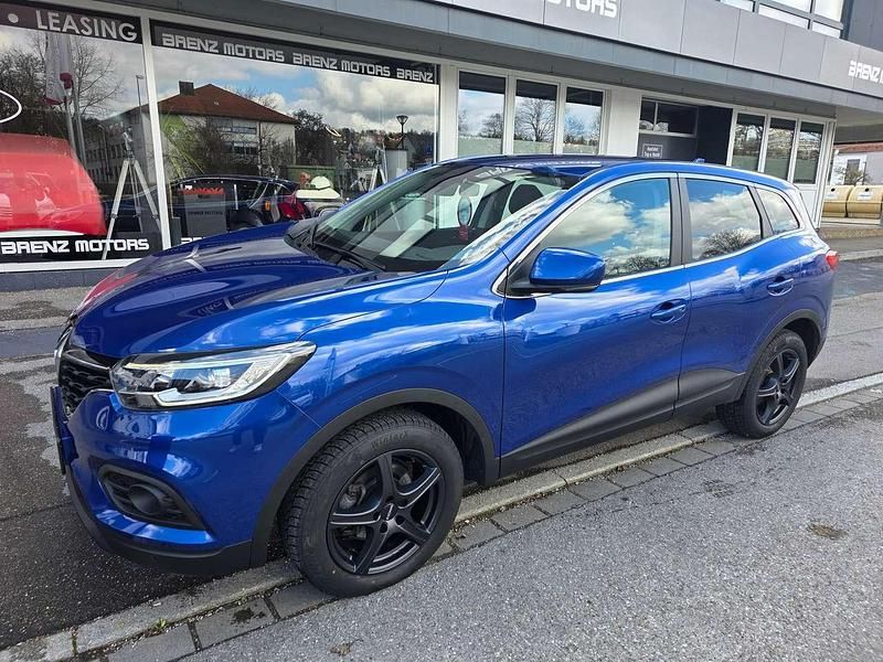 Gebraucht Renault Kadjar Zen 140 PS (102 kW) 2021 Stahlblau (metallic) SUV