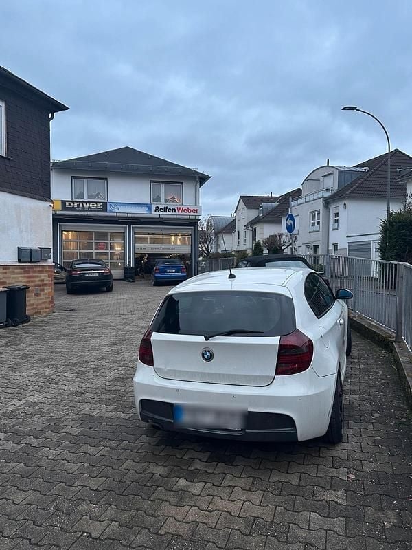 Weiß Gebraucht 2008 BMW M1 Sport Line Coupé | 2.500 € - Bild 1/4