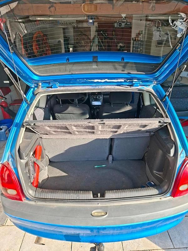 Gebraucht Opel Corsa 106 PS (77 kW) 1998 Blau Kleinwagen