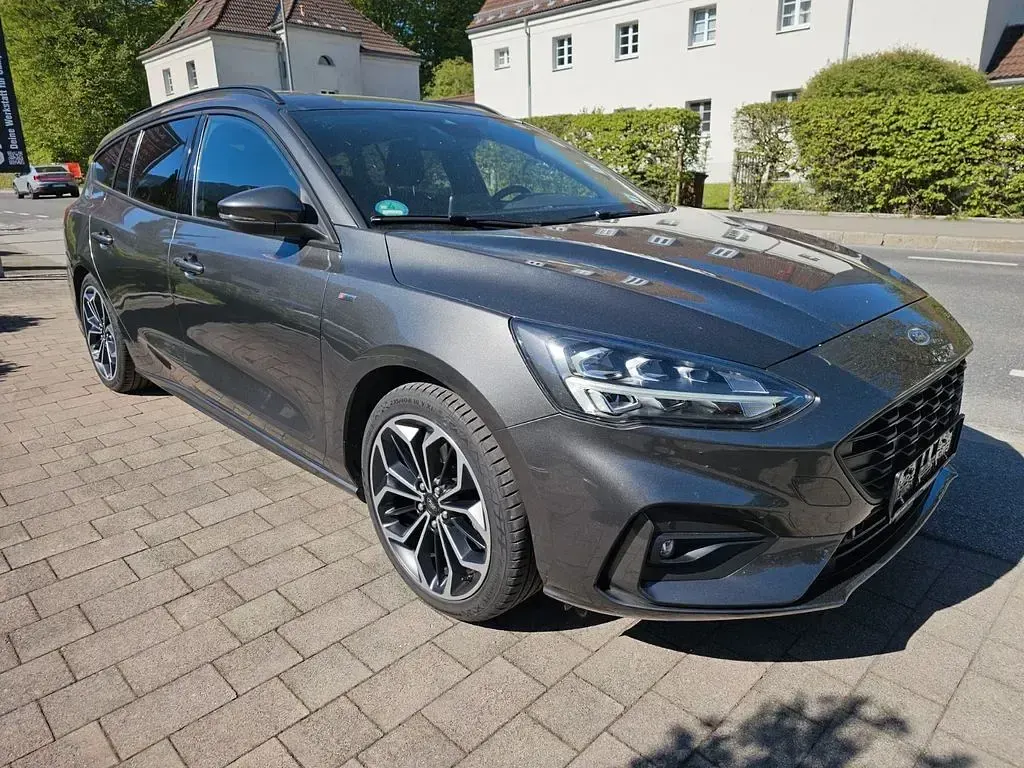 Second-hand Ford Focus ST-Line 182 CP (133 kW) 2019 Gri Berlinǎ