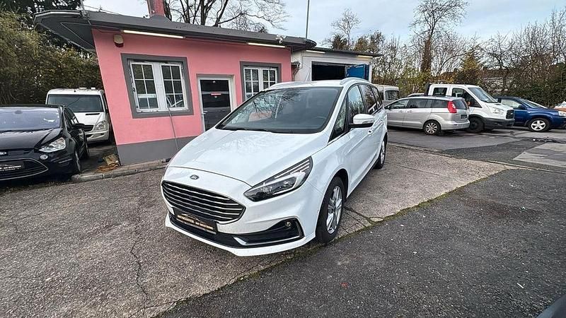 Weiß Gebraucht 2022 Ford Galaxy Titanium Van / Kleinbus | 19.990 € (Superpreis) - Bild 1/4