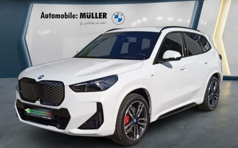 Weiss Neu 2025 BMW iX1 Comfort Edition SUV | 57.000 € (Fairer Preis) - Bild 1/4