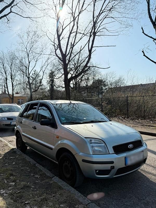 Gebraucht Ford Fusion 68 PS (50 kW) 2004 Grün Kleinwagen