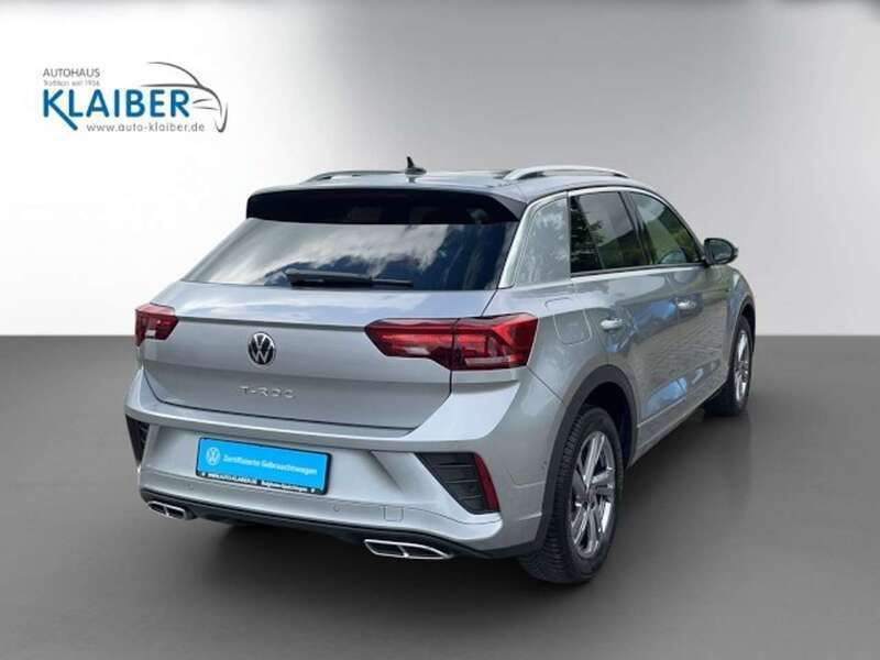 Gebraucht VW T-Roc R-line 110 PS (80 kW) 2023 Pyrit silber (metallic) SUV
