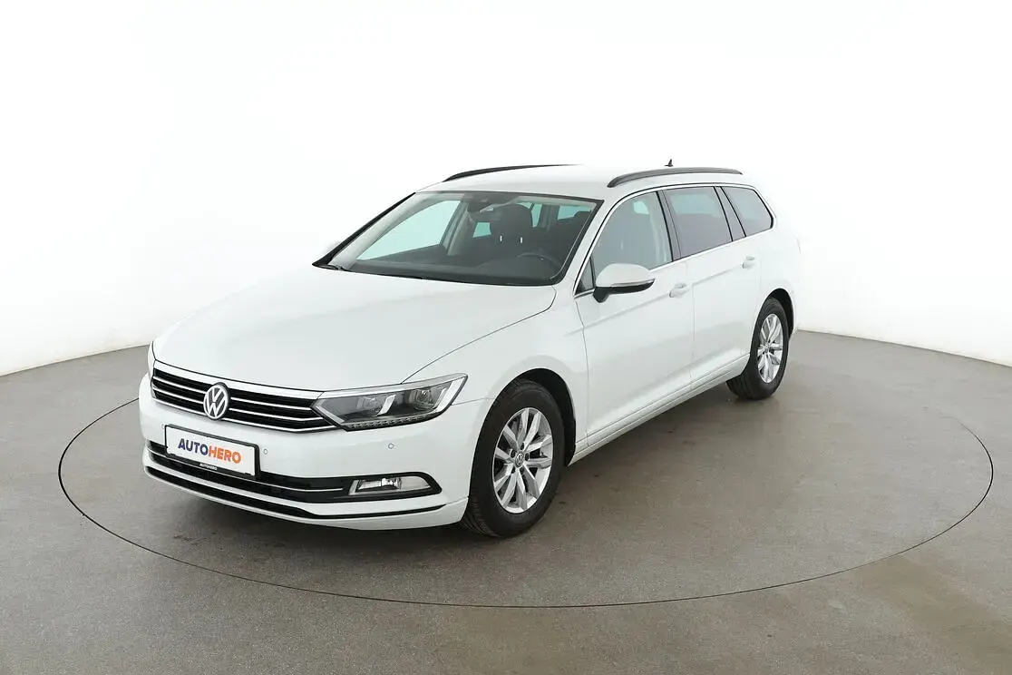 Gebraucht VW Passat Comfortline 150 PS (110 kW) 2019 Kombi